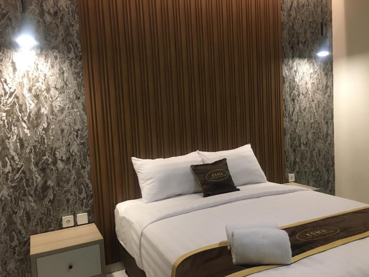 מאלאנג Esma Family Guesthouse מראה חיצוני תמונה